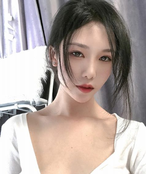 无毛逼逼