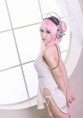 孙颖莎吹灭奥运圣火